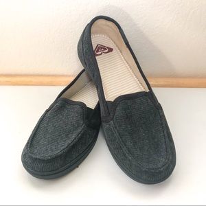 Roxy Grey Slip-on Loafer Flats Size 6 - new wo tag
